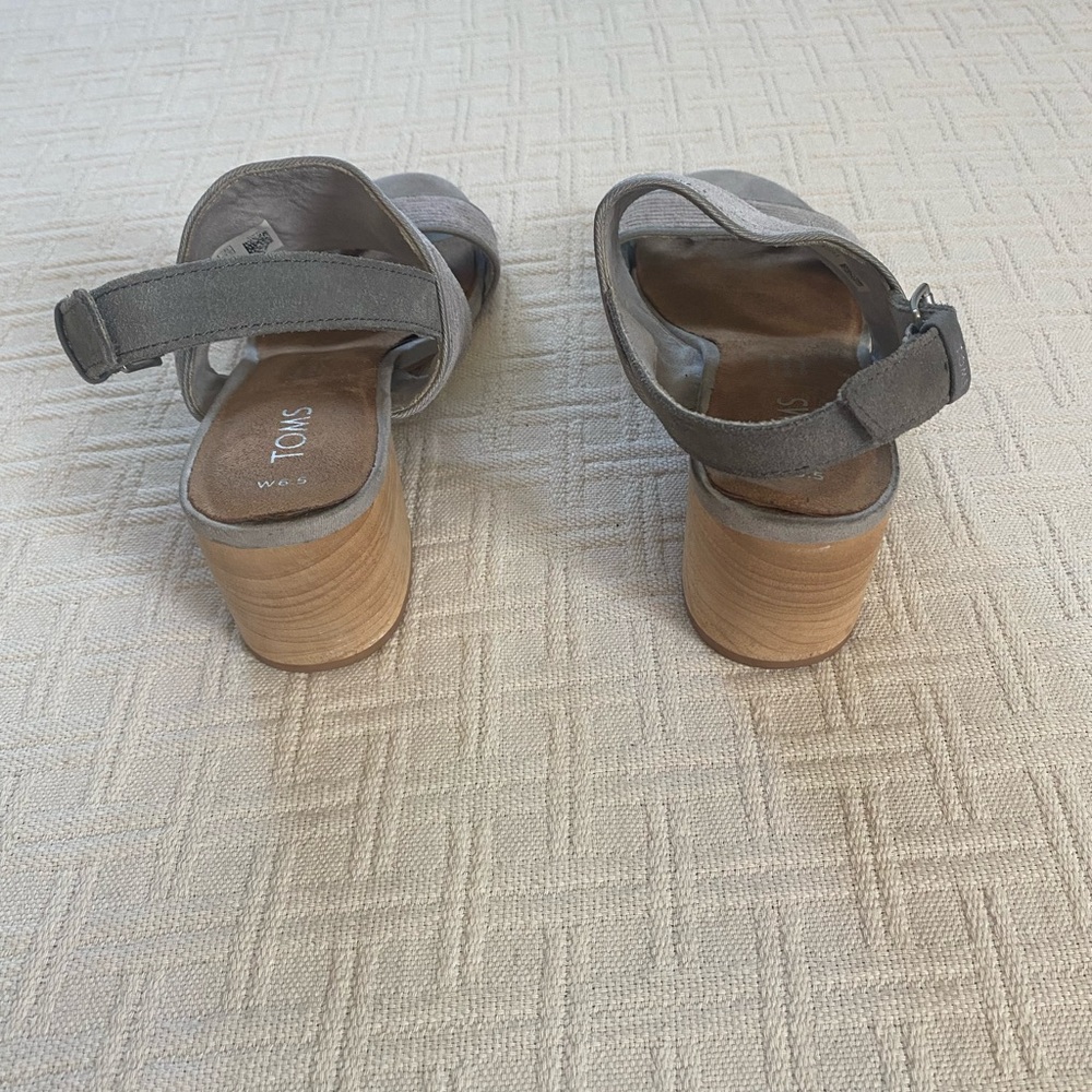 Toms grey corduroy block heel sandals. - Picture 6 of 8